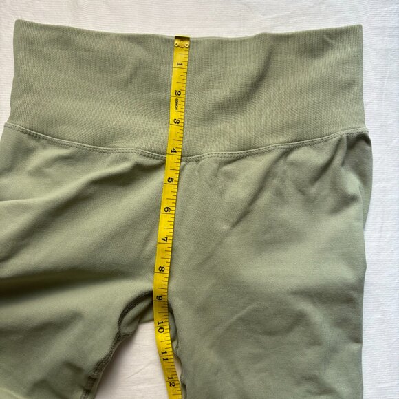 IMI High-Waisted Green Leggings Scrunch Back Detail Size M - Picture 7 of 11